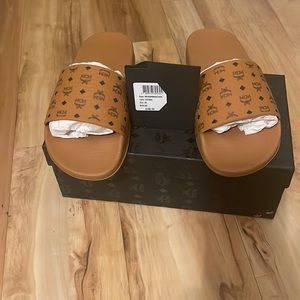 New MCM women slides Cognac